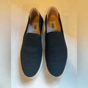 Ugg Slip on Tennis Shoes